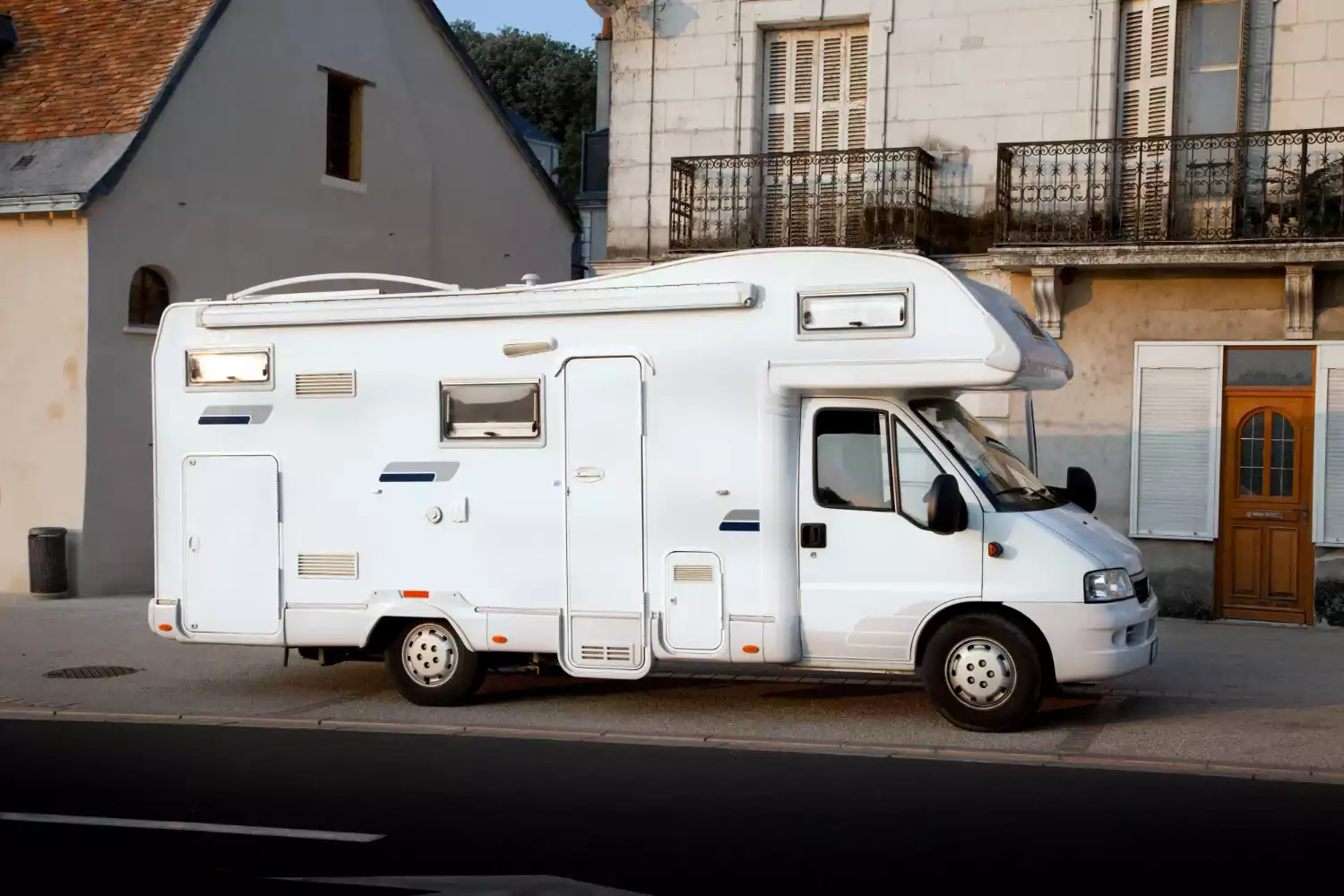 Où garer son camping-car toute l’année ?